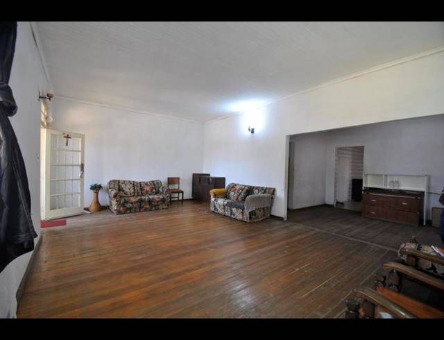 5 BEDROOM HOUSE FOR SALE IN KENSINGTON